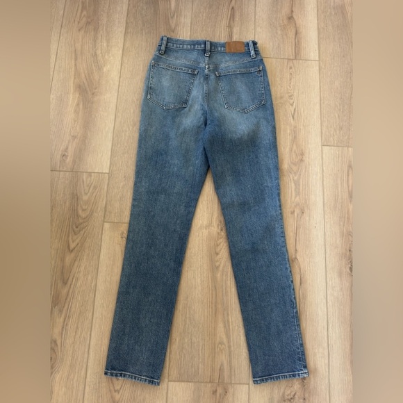 Madewell Woman’s Straight Blue Jeans 👖 - Picture 10 of 11